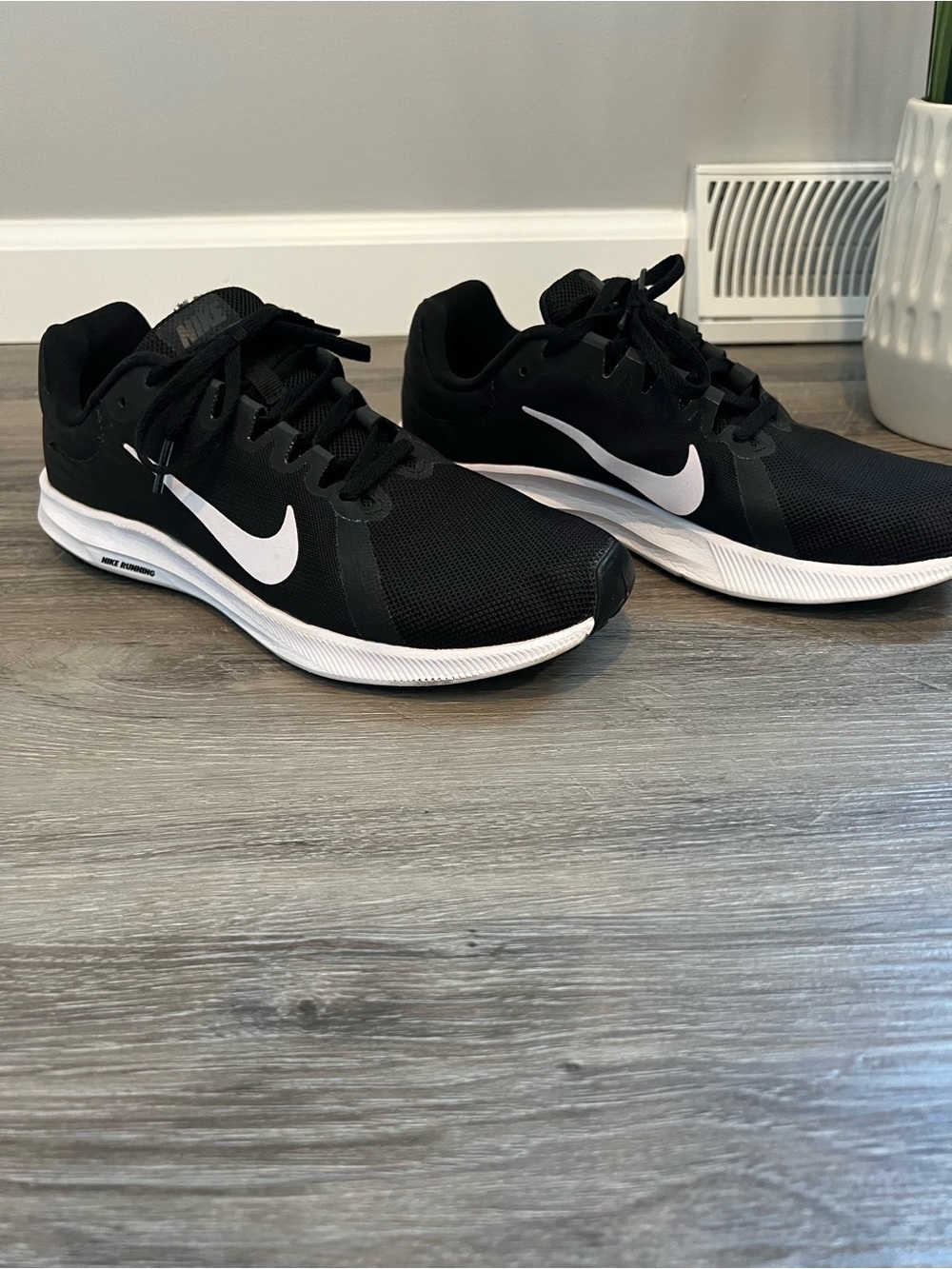 Women’s Nike Downshifter 8 Running Shoes – Black/White size 9